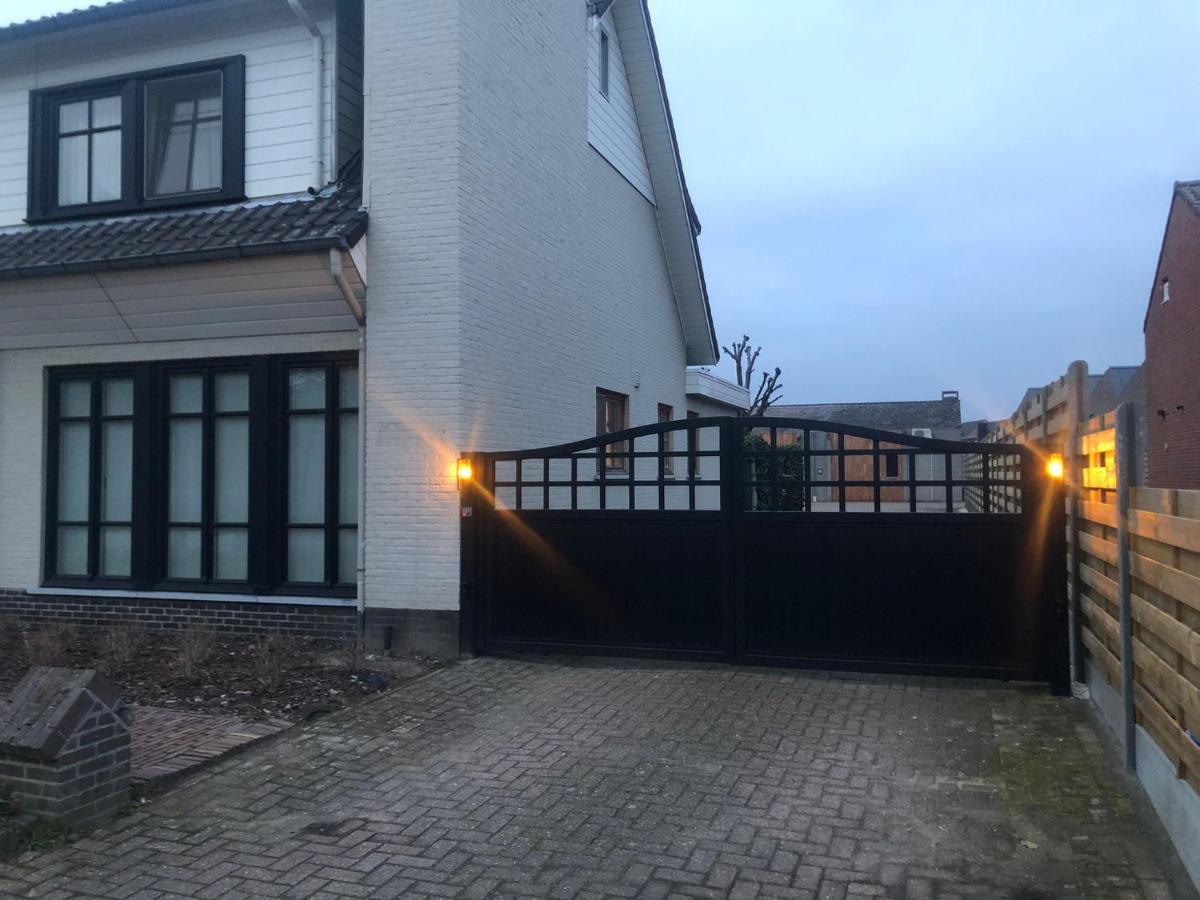 Guesthouse 66 Lommel Exteriör bild